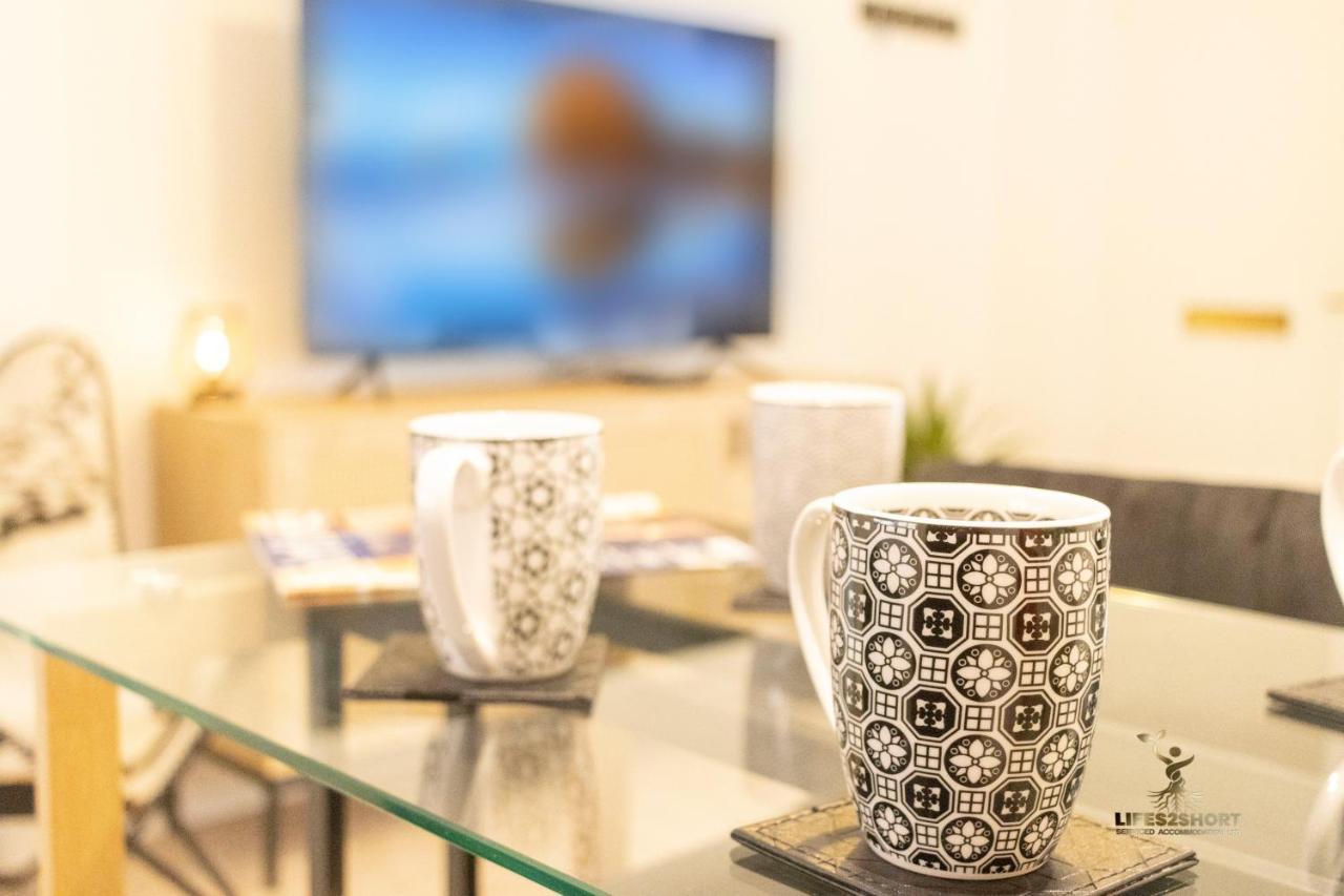 Spacious City Centre Apt Near Cathedral إكزيتر المظهر الخارجي الصورة